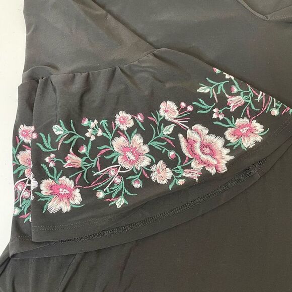 Roz& Ali | Large| Stretch| Soft| Bell sleeves| Midi| Dress| Floral Print - Picture 10 of 12